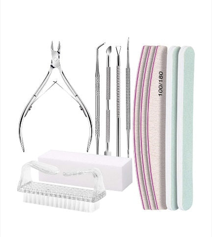 Kit accesorii complet pentru manichiura ce contine: periuta unghii, buffer Profesional, pile unghii, cleste si empingator